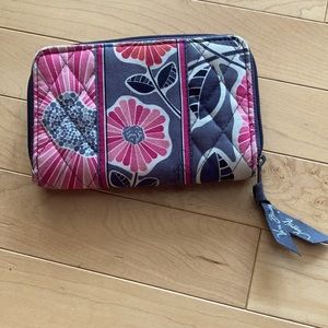 Grey/pink Vera Bradley wallet